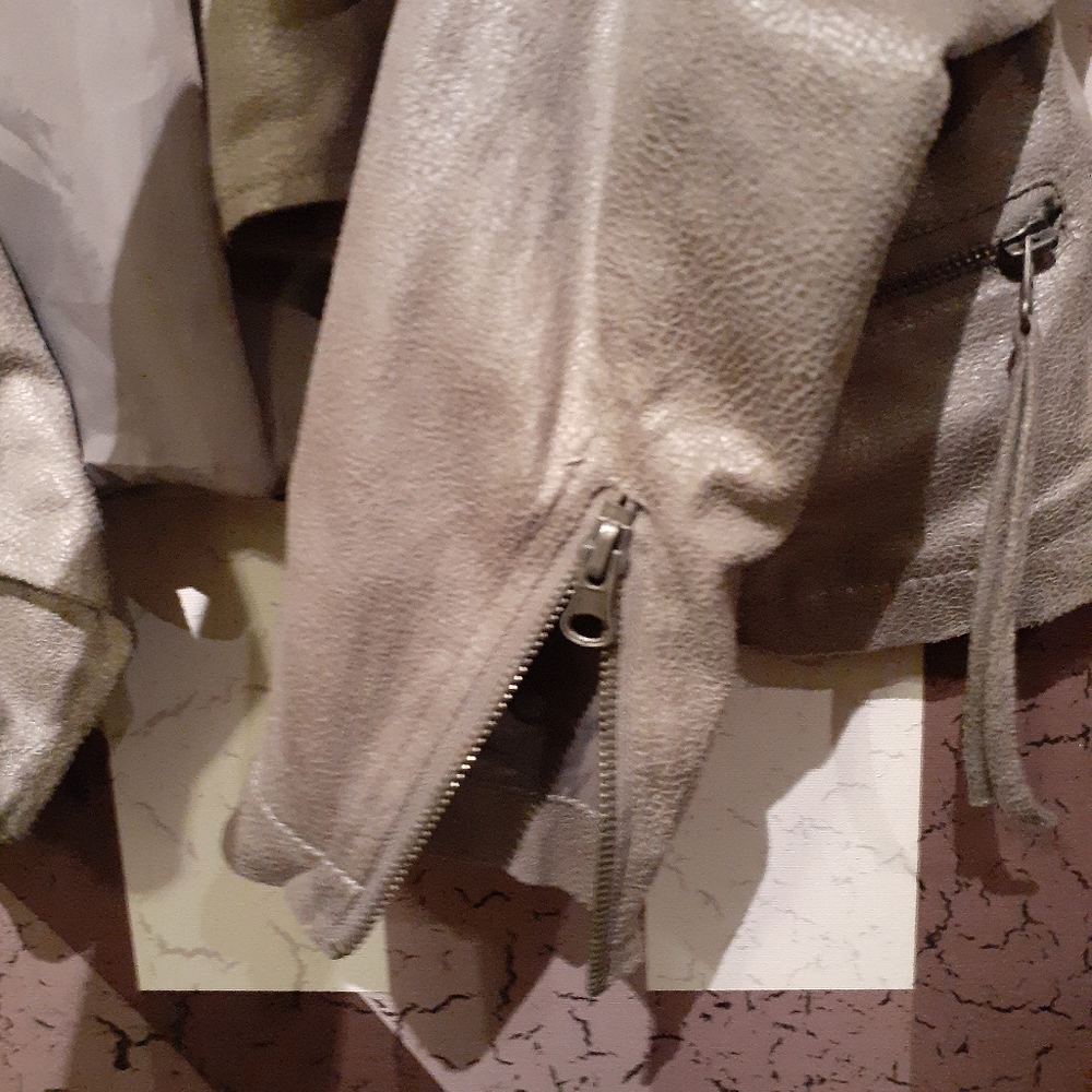 Cascade Suede Silver Jacket - Picture 4 of 7
